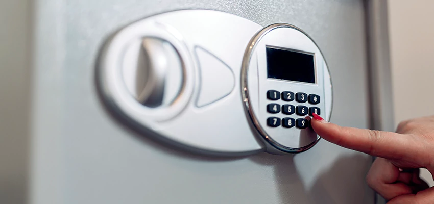 Jewelry Safe Cracking in Clayton, California